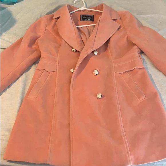 Universal Traveller Pinky Coat - Picture 2 of 4